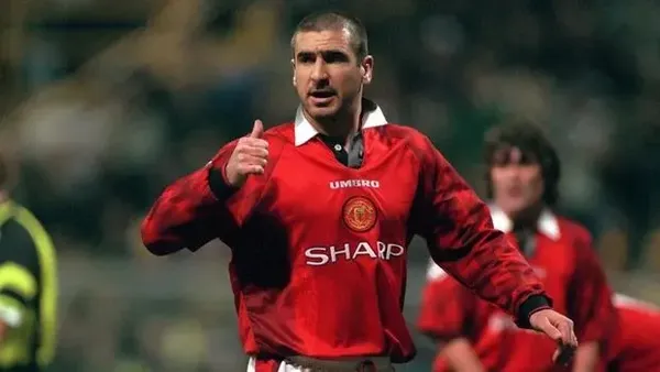 Đội hình xuất sắc nhất Manchester United: Tiền đạo Eric Cantona