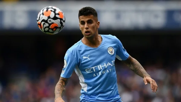 Joao Cancelo dẫn đầu về các chỉ số phòng ngự tại Manchester City