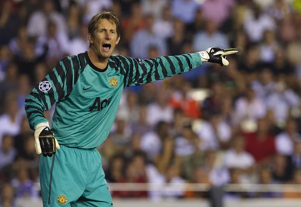 Edwin van der Sar góp công lớn cho kỷ nguyên thành công của MU