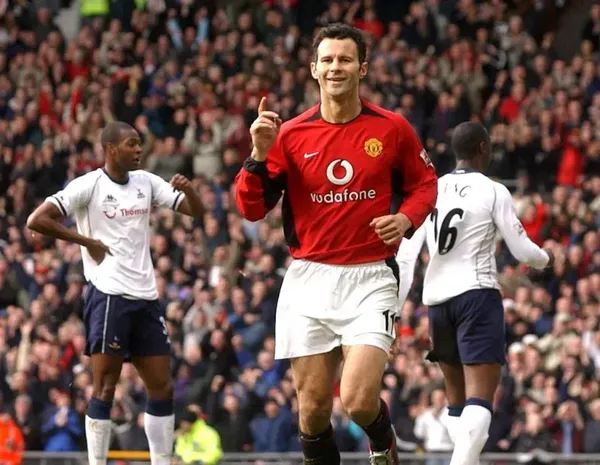 Top 10 tiền vệ hay nhất Manchester United: Ryan Giggs