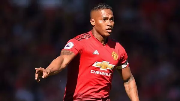 Tốc độ cao nhất ghi được của Antonio Valencia là 35,1 km/h