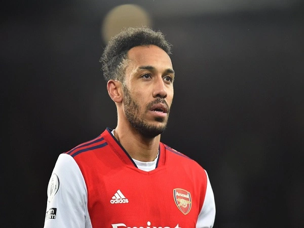 Pierre-Emerick Aubameyang cũng thường xuyên ra những gây khó khăn cho các đối thủ của mình tại châu Âu