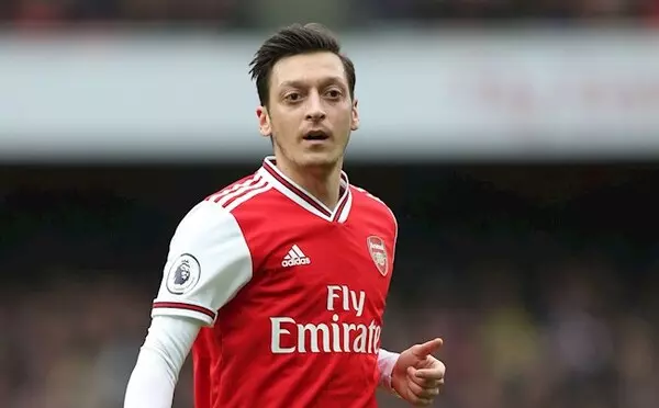 Với mức lương cao ở Real Madrid và Arsenal, Özil đã làm nên chuyện