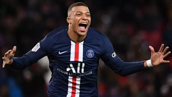 Kylian Mbappe có kỹ thuật lừa bóng và tốc độ vượt trội