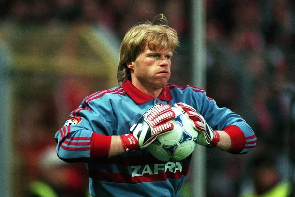 Oliver Kahn là huyền thoại của Bayern Munich cũng như tại tuyển Đức