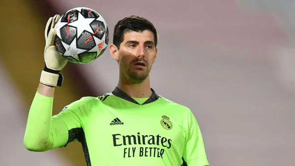 Thibaut Courtois là vị trí khó thể thay thế tại Real hiện nay