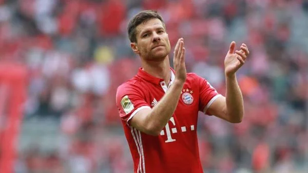 Top tiền vệ hay nhất World Cup: Xabi Alonso