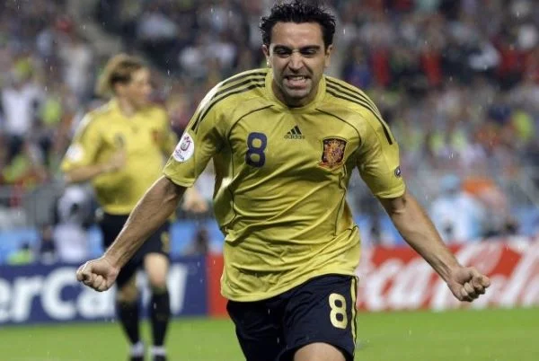 Top tiền vệ hay nhất World Cup: Xavi